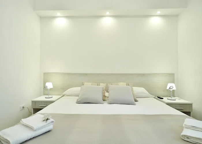 וילה Del Colle Con Piscina Privata איספיקה