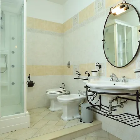 ヴィラ Del Colle Con Piscina Privata *