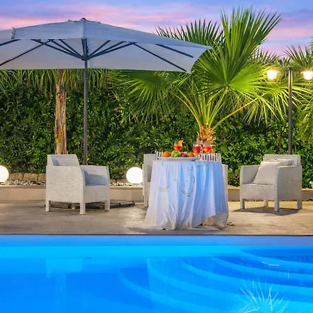 Del Colle Con Piscina Privata Ispica