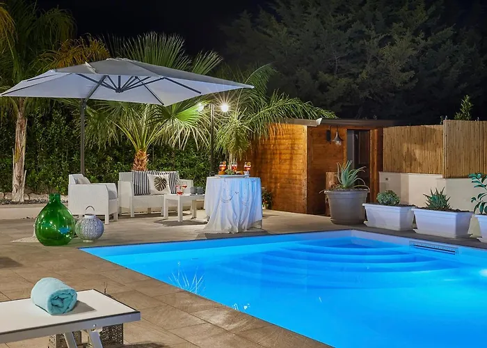 Del Colle Con Piscina Privata Villa