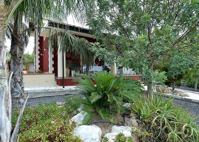 Del Colle Con Piscina Privata