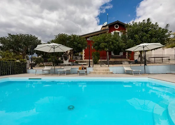 Del Colle Con Piscina Privata * Ispica